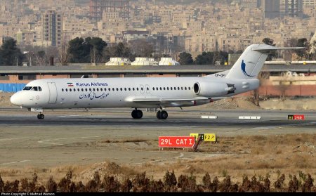 فوکر هواپیمایی کارون EP-OPI