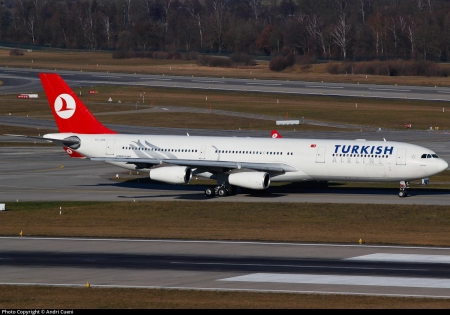 ایرباس هواپیمایی نامشخص XT-AKB